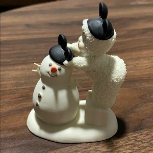 NWOT Disney Showcase -Snowbabies porcelin figurine